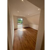 Moderne 2 Zimmer DG Wohnung in Bochum Höntrop Top Lage Neubau