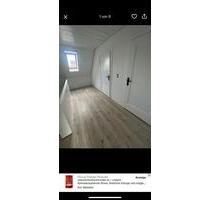 Wunderschöne, sanierte OG-Wohnung + Garten - Geestland