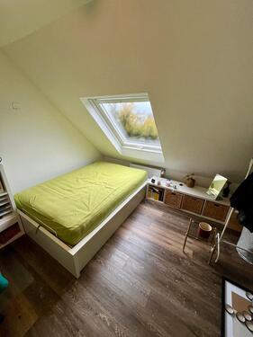 Foto - Zimmer in 7er WG mit eigenen Bad, inkl. Strom & WLAN