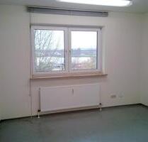 Kurzfristig beziehbar: Nutzen Sie das günstige Kleinbüro im Gewerbegebiet von Eichenau, S4