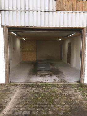 Foto - Halle mit WC 400V Grube und gedämmten Nebenraum