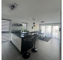 3,5 Zimmer Teil möblierte Studio Neuwertig Wohnung+Moderne Küche - Fellbach Oeffingen