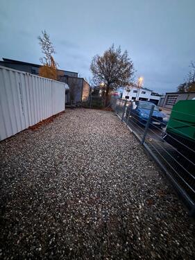 Foto - Stellplätze- Lagerplatz-Freistelle-Wohnmobile-Baugewerbe