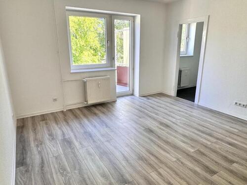 Foto - * TIP TOP RENOVIERT - klein aber FEIN - guter SCHNITT * Bezug ab SOFORT * lebhaftes Viertel *
