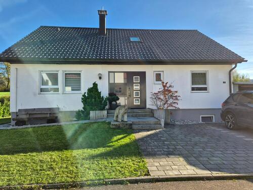 Foto - Freistehendes Einfamilienhaus in Süßen