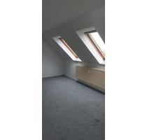 attraktive 3-Raum-Dachgeschosswohnung - Oberlungwitz
