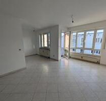 Renovierte 2,5-Zi-Wohnung mit neuer Einbauküche in Böblingen