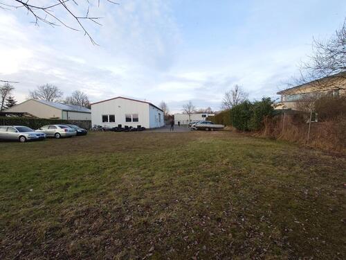 Foto - Stellplatz für Wohnwagen, Wohnmobil, Auto usw