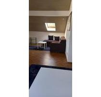 Möblierte 2-Zimmer-Dachgeschosswohnung - Schwindegg