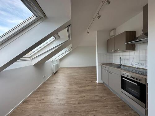 Foto - Ideal für Berufspendler: 1 ZKB, EBK, Stellplatz, in Saarbrücken