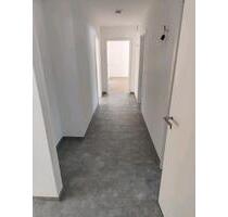 4 Zimmerwohnung kernsaniert - 1.150,00&nbsp;EUR Kaltmiete, ca.&nbsp; 100,00&nbsp;m&sup2; in Schuttertal (PLZ: 77978)