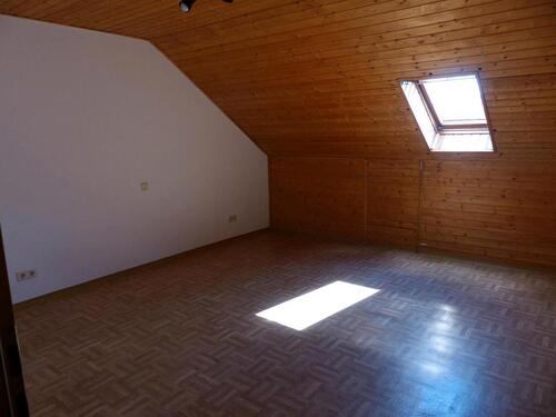 Foto - 3 Zimmer Dachgeschoßwohnung zur Miete in Hardheim