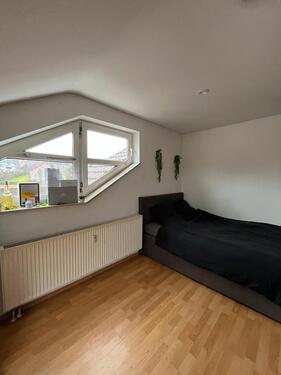 Foto - 1 Zimmer Dachgeschoßwohnung zur Miete in Kaiserslautern