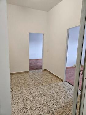 Foto - 2 Zimmer Wohnung frisch gestrichen, ab sofort zu vermieten