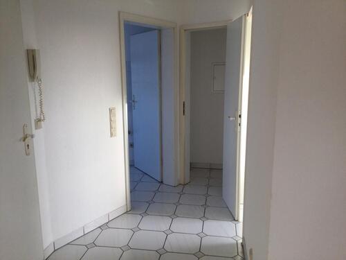 Foto - Sehr schöne und helle 2 Zimmer Dachgeschoss Wohnung