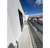 Penthouse - Neuwertig - großzügige 2 Zimmer-Whg - KfW 40+ Standard EBK Balkon - Frankfurt am Main Sindlingen