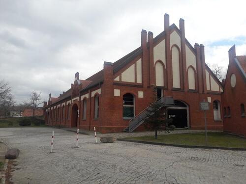 Foto - PKW-Stellplatz Parkhaus Wilhelminische Kaserne, Mozartstr. Zerbst