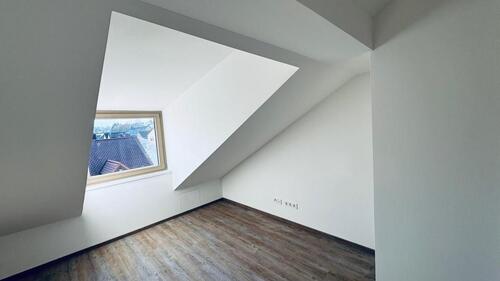 Foto - Dachgeschoßwohnung in Adlkofen zur Miete