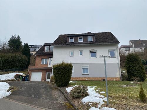 Foto - Teilrenovierungsbedürftiges Ein- bis Zweifamilienhaus
