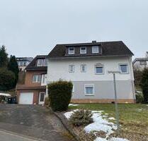 Teilrenovierungsbedürftiges Ein- bis Zweifamilienhaus - Stadtoldendorf