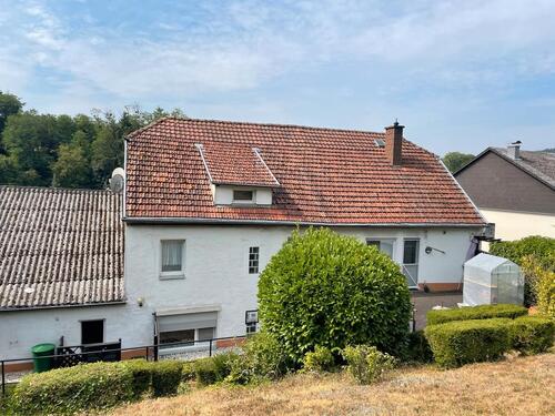 Foto - 10 Zimmer Bauernhaus, Landhaus zum Kaufen in Ayl