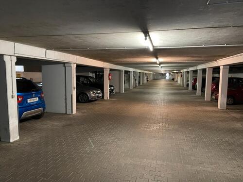 Foto - Tiefgarage - 70,00 EUR Miete,