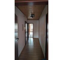 37688 Beverungen - 700,00 EUR Kaltmiete, in Beverungen (PLZ: 37688)