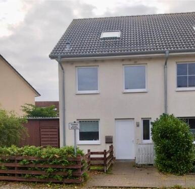 Foto - Großes Reihenendhaus in familienfreundlicher Lage zu vermieten