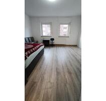 Helle 1-Zimmer Wohnung in Rheinhauserstr. 173, Duisburg-Hochfeld! Helle 1-Zimmer Wohnung in Rheinhauserstr. 173, Duisburg-Hochfeld!