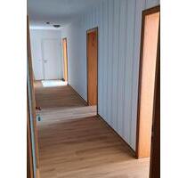 Attraktive und sanierte 2-Raum- EG - Wohnung mit Terrasse - Brakel