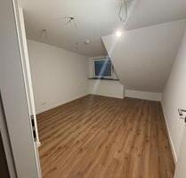 Kernsanierte 2,5 Zimmer DG Wohnung - Pforzheim Eutingen