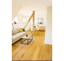 Neu sanierte 2,5 Zimmer, komplett neu saniert. Zentral! - Fellbach