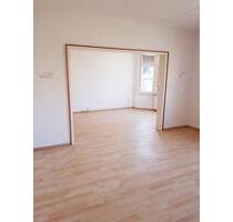 Großzügige 2,5 Zimmer Wohnung mit Garten mitten in Lüttringhausen - Remscheid