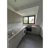 Gepflegte, modernisierte 2-Raum Wohnung in Mannheim Neckarau