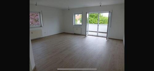 Foto - Zentrumsnahe, helle 3-Zimmer-Wohnung mit EBK und Balkon