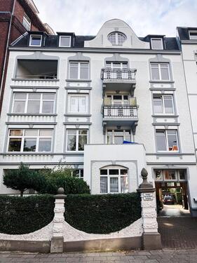 Foto - 4-Zimmer-Altbauwohnung im EG mit Terrasse und Stadtgarten