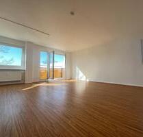 Jetzt 1400€ sparen*: Frisch sanierte, familienfreundliche 5-Raum-Wohnung mit zwei Bädern - Chemnitz Kapellenberg