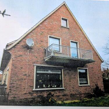 Foto - Mehrfamilienhaus in zentraler Lage, 4 Wohneinheiten,Renditeobjekt