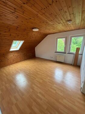 Foto - 3 ZKB mit EBK im Stadtteil Tiefenstein