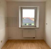 3-Raum-Wohnung mit Badewanne - 380,00 EUR Kaltmiete, in Dessau-Roßlau (PLZ: 06846)