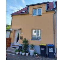 PROVISIONSFREI: RHH, Dach +Fassade neu, Bad modernisiert, Carport - Marpingen