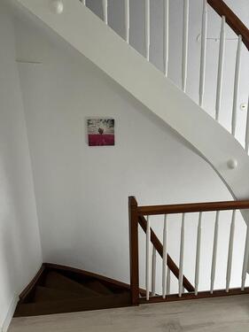 Foto - 3 - Zimmer Wohnung - Miete - 880,00&nbsp;EUR Kaltmiete, ca.&nbsp; 80,00&nbsp;m&sup2;