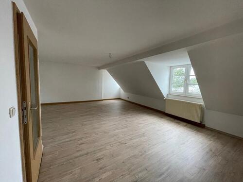 Foto - 3 Zimmer Dachgeschoßwohnung zur Miete in Gera