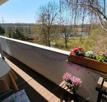 Sanierte 4-Zimmer-Wohnung mit großem Balkon & Teichblick - Wolfsburg Detmerode