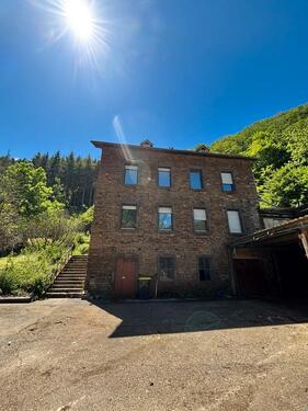 Foto - Altes Bauernhaus zum Verkauf - 200.000,00&nbsp;EUR Kaufpreis, ca.&nbsp; 200,00&nbsp;m&sup2;