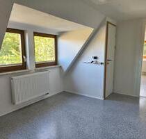 zu vermieten Bad Brückenau 1 Zim 1 Kü 1 Bad DG EBK 530.-warm