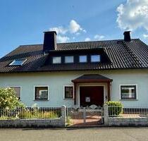 Gepflegtes Mehrfamiilien- Mehrgenerationenwohnhaus - Burgkunstadt