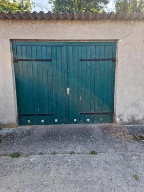 Foto - trockene geräumige Garage für Hobby oder KFZ