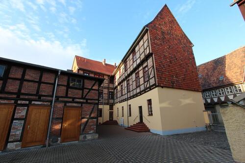 Foto - Altstadtflair mit Komfort: 3-Zimmer-Wohnung mit Stellplatz im Herzen von Quedlinburg