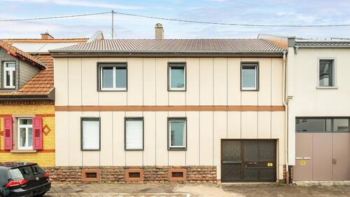 Foto - 8 Zimmer Mehrfamilienhaus, Wohnhaus zum Kaufen in Karlsruhe